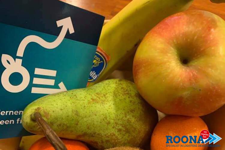 Roona's Pakketservice bezorgt fruitpakketjes voor Ondernemend Emmen
